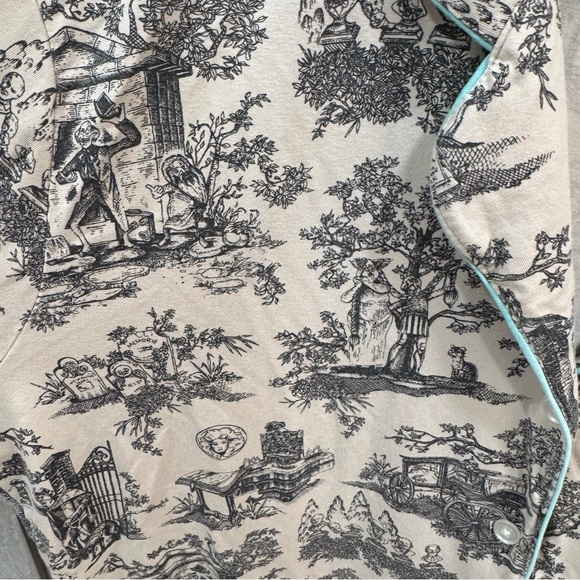 Pajama Set  Disney Haunted Mansion Hitch Hiking Ghost Toile Womens XL Rare - Picture 3 of 11
